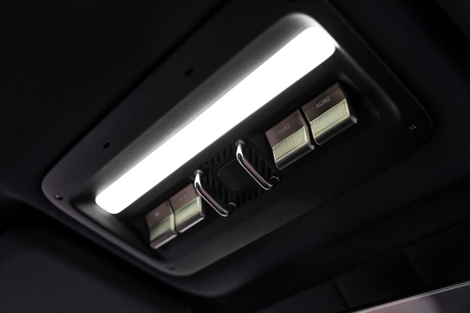 iCAUR V23 Overhead Feature