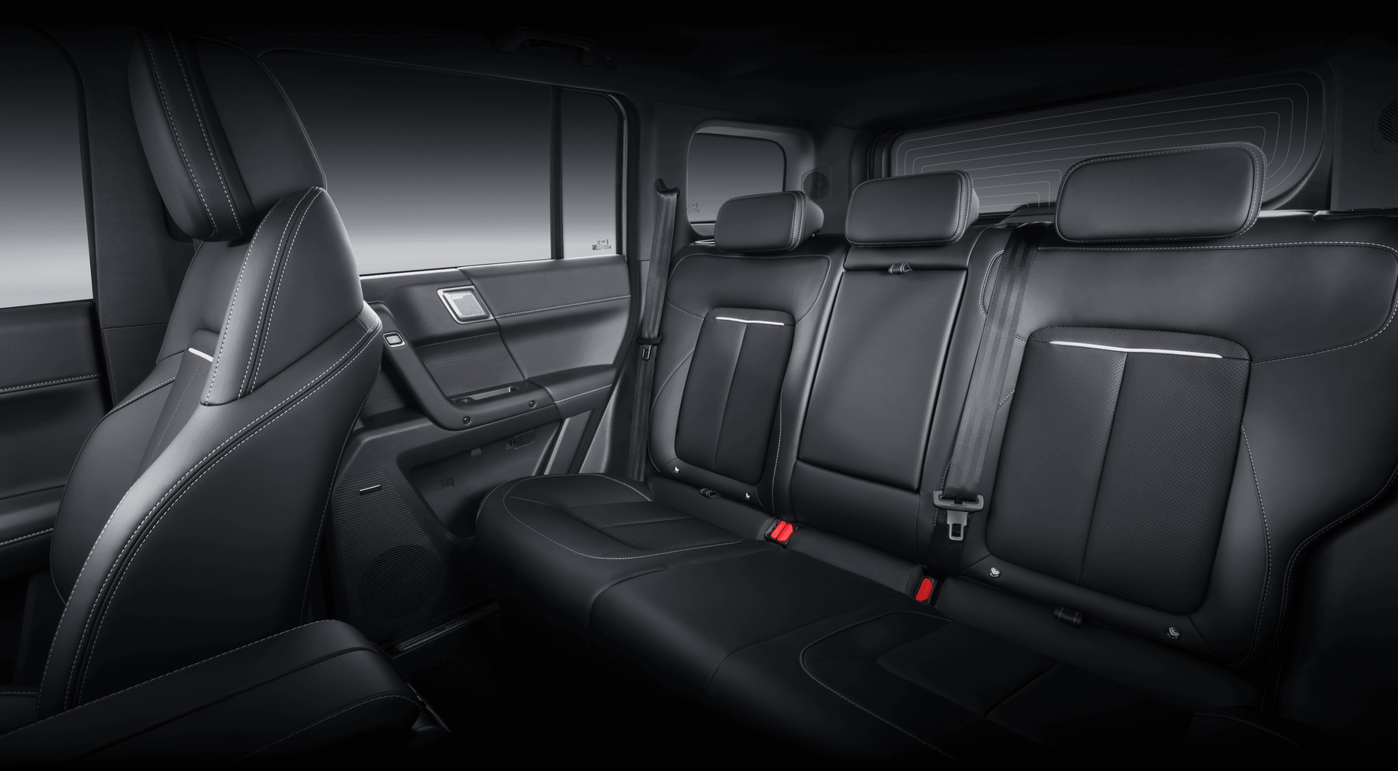 iCAUR 03T REEV rear seating